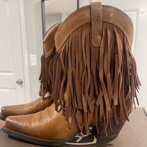 Ariat Gold Rush fringe short boots